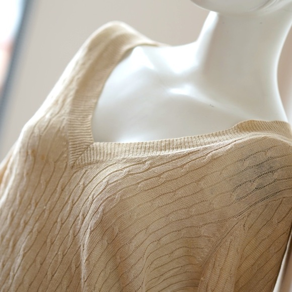 JCREW Linen 3/4 Sleeve Cable Knit V-Neck Sweater in Tan - Size Medium - Picture 4 of 6